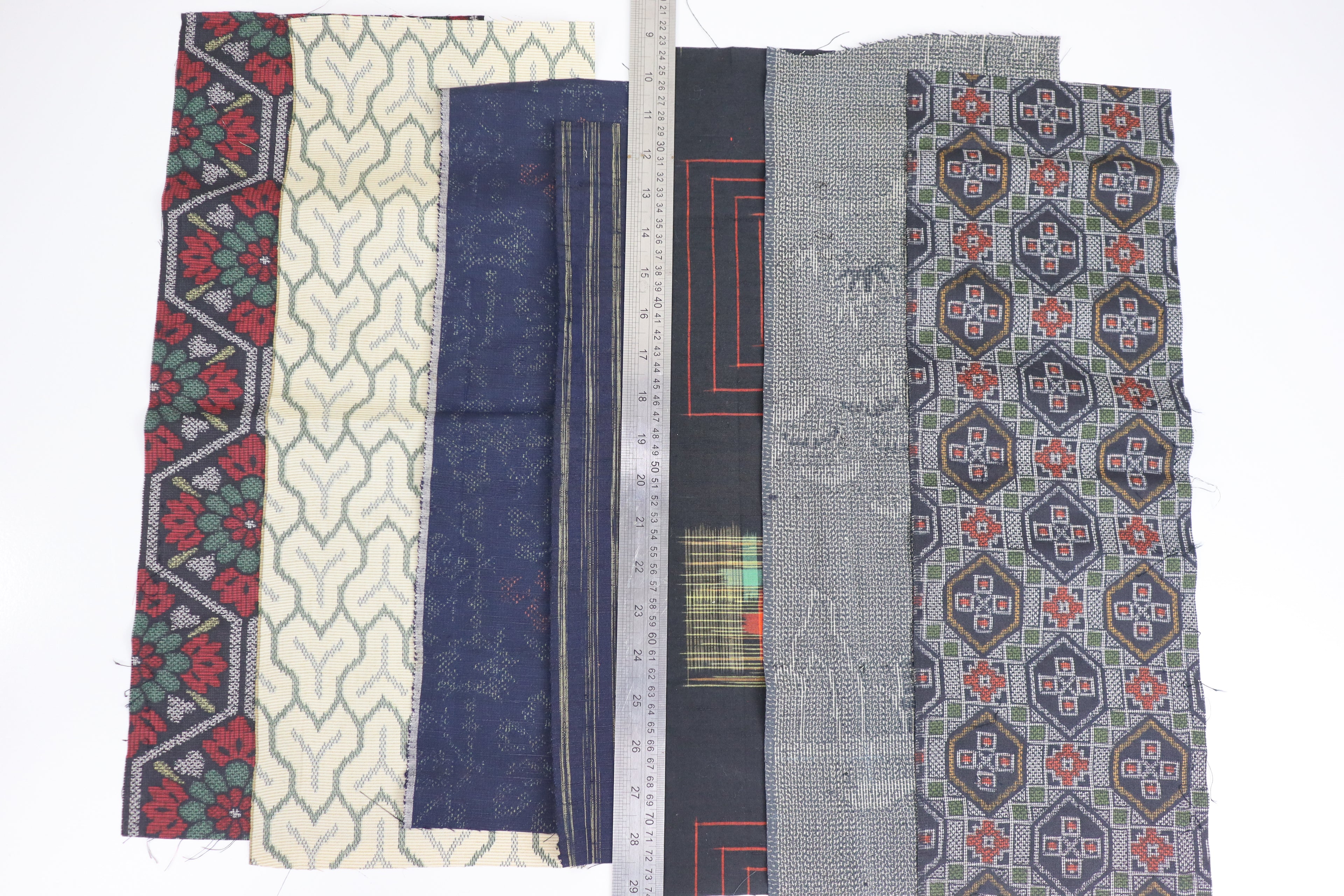 7  Assorted Winter Colors  Kimono Tsumugi Silk Fabric Scrap Set　FUYU