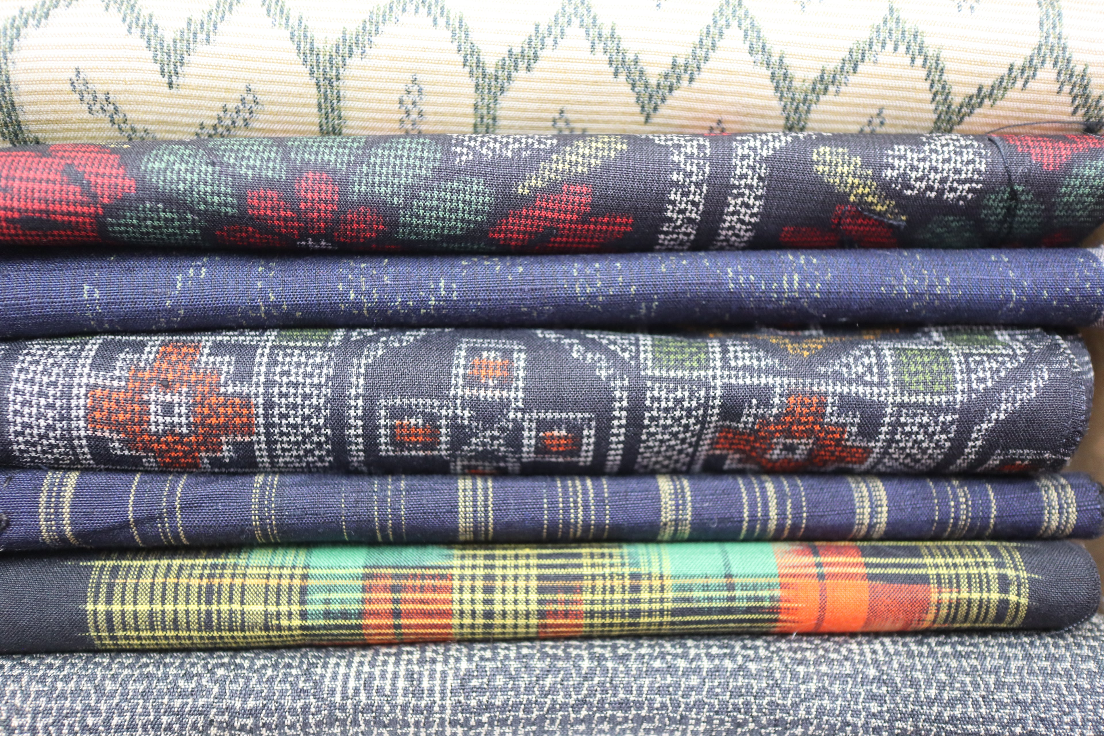 7  Assorted Winter Colors  Kimono Tsumugi Silk Fabric Scrap Set　FUYU
