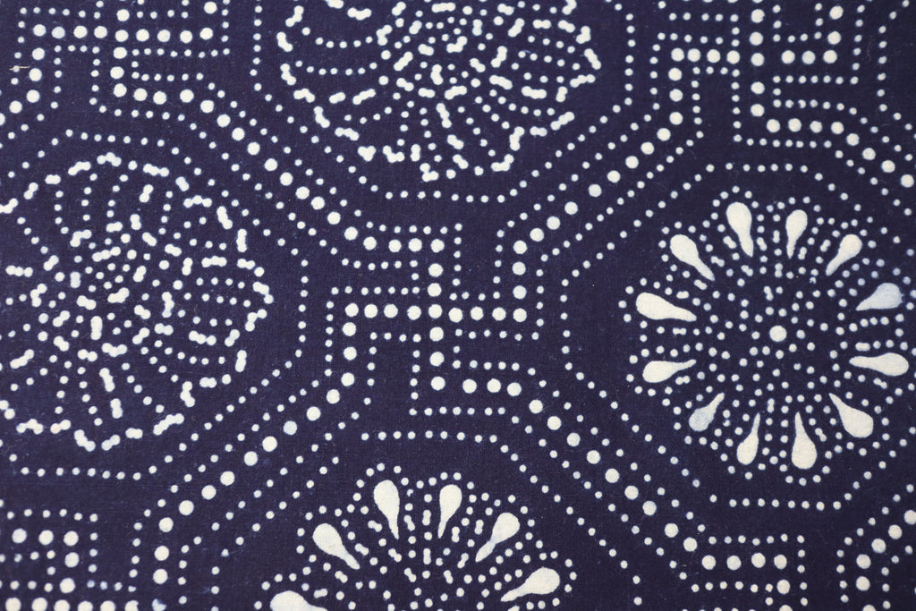 Japanese Indigo Fabric (Aizome) – Vintage Yukata / Kimono Cotton Textile for Quilting, Sewing & Craft – Authentic  Blue Cloth