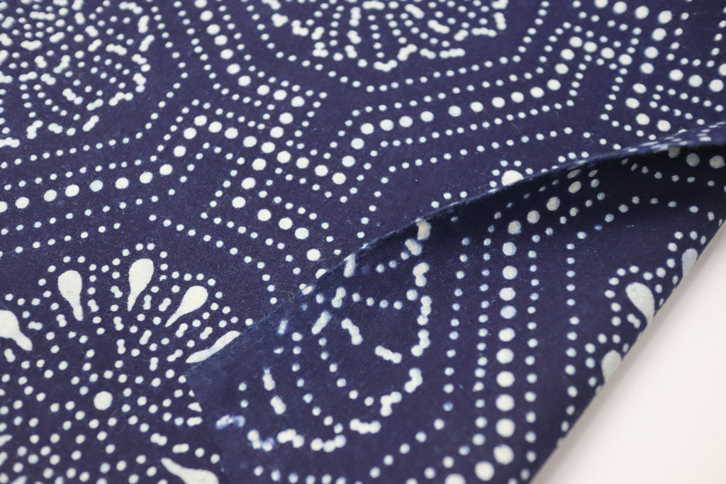 Japanese Indigo Fabric (Aizome) – Vintage Yukata / Kimono Cotton Textile for Quilting, Sewing & Craft – Authentic  Blue Cloth
