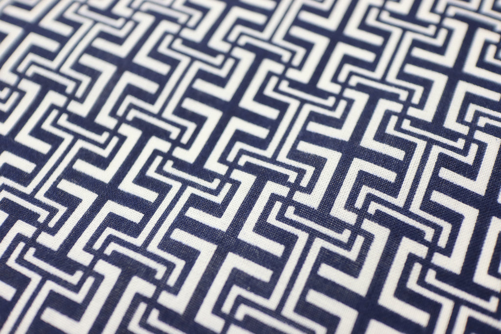 Japanese Cotton Fabric – Deadstock Yukata / kimono  Cotton Textile Geometric Pattern for Quilting, Sewing & Craft – Authentic Hand-Dyed Blue Cloth