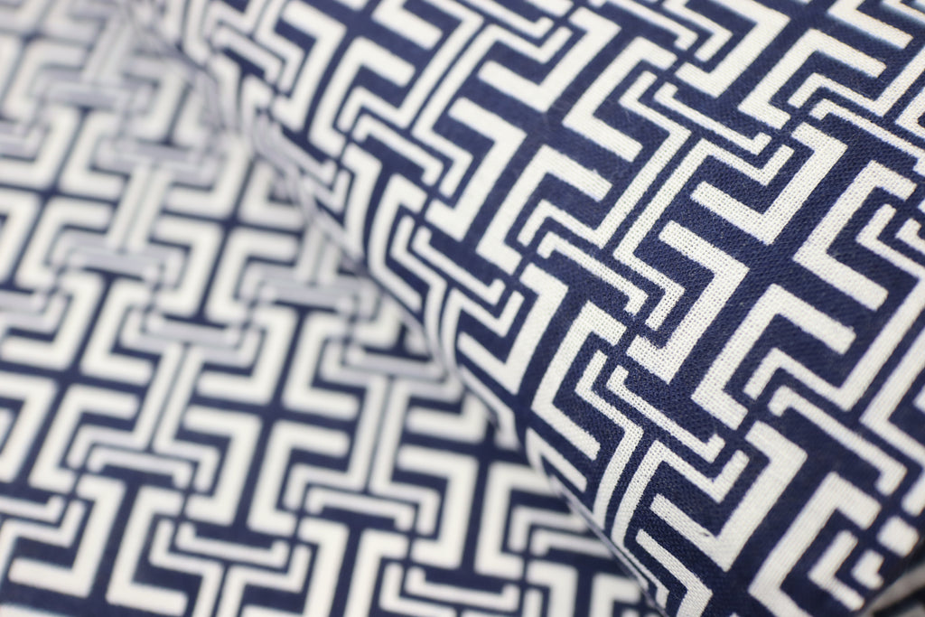 Japanese Cotton Fabric – Deadstock Yukata / kimono  Cotton Textile Geometric Pattern for Quilting, Sewing & Craft – Authentic Hand-Dyed Blue Cloth