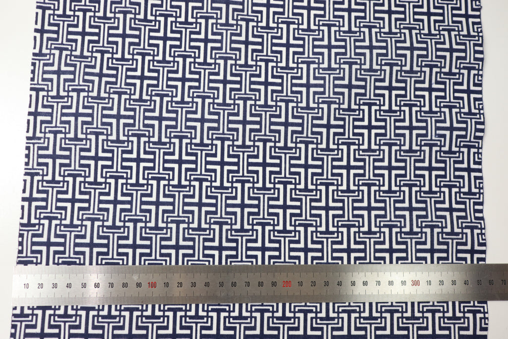 Japanese Cotton Fabric – Deadstock Yukata / kimono  Cotton Textile Geometric Pattern for Quilting, Sewing & Craft – Authentic Hand-Dyed Blue Cloth