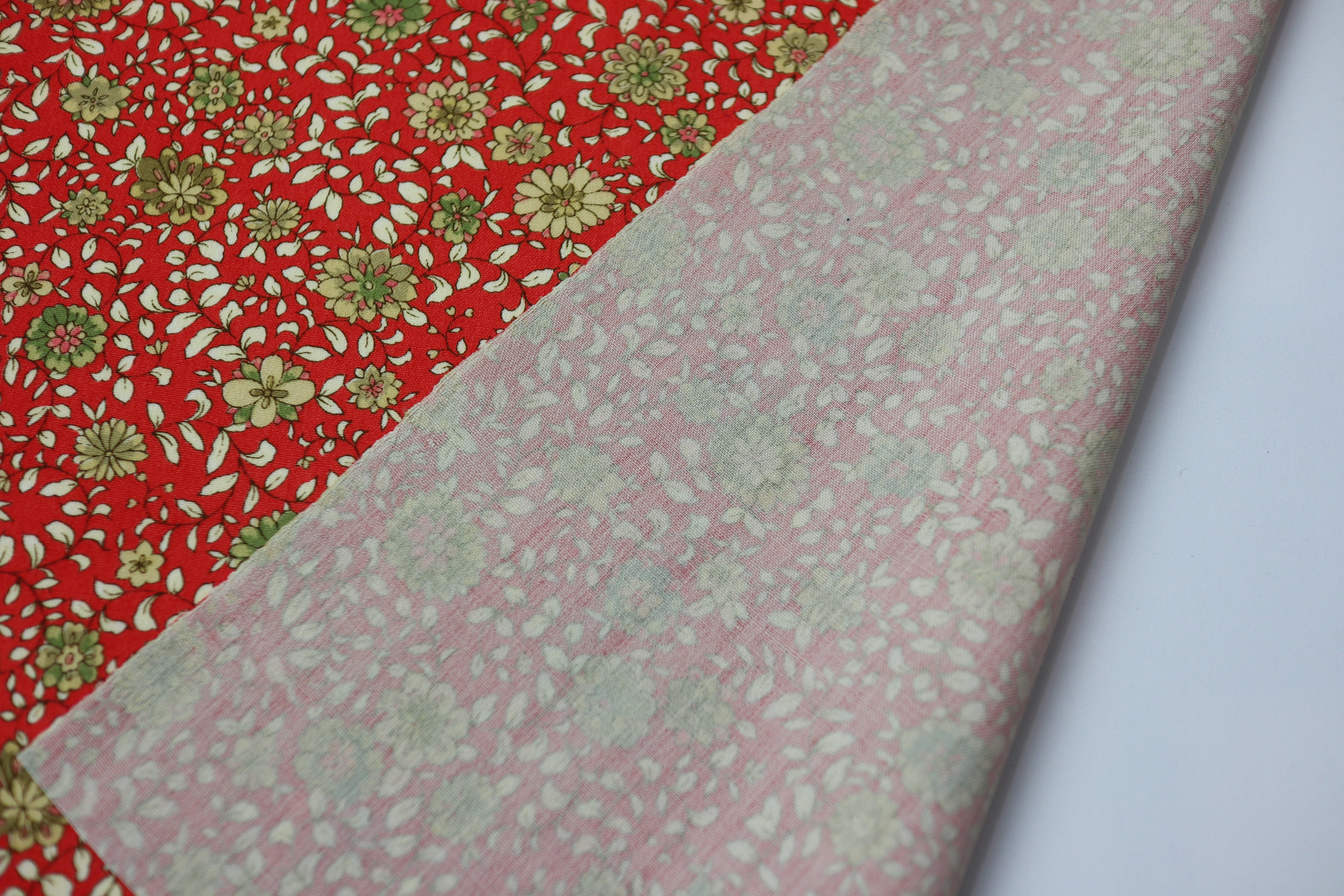 Japanese Wool Kimono Fabric – 1970s Deadstock Soft Vermilion　Red Orange  Floral Textile for Sewing, Quilting & Craft – Vintage Japanese Cloth