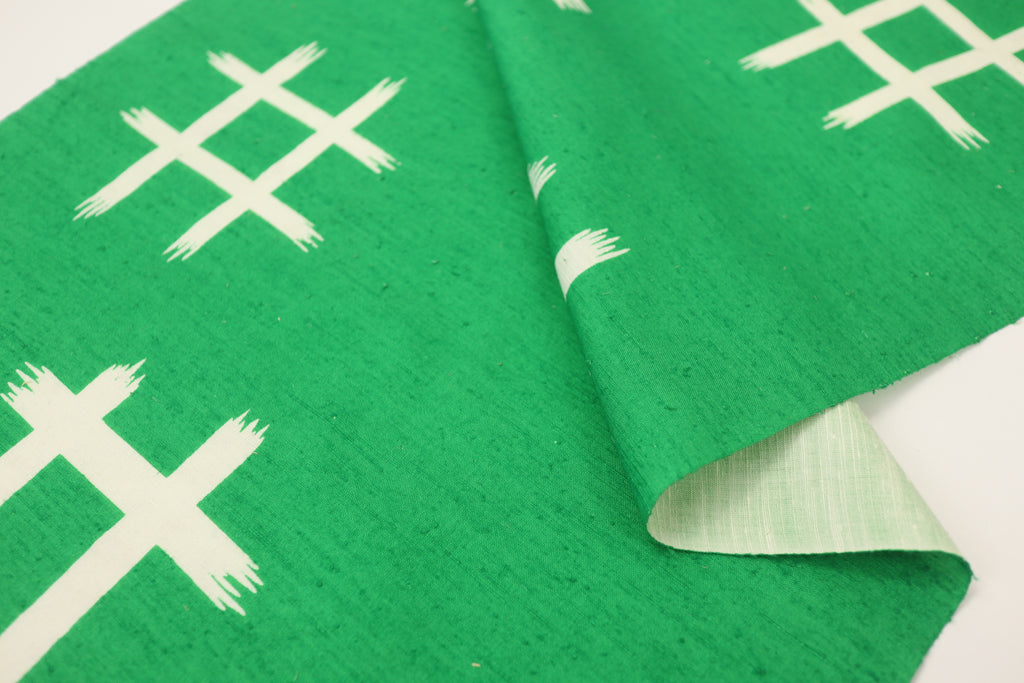 Japanese Tsumugi Silk  – Deadstock  / kimono  Silk  Textile Green and white Igeta Pattern for Quilting, Sewing & Craft