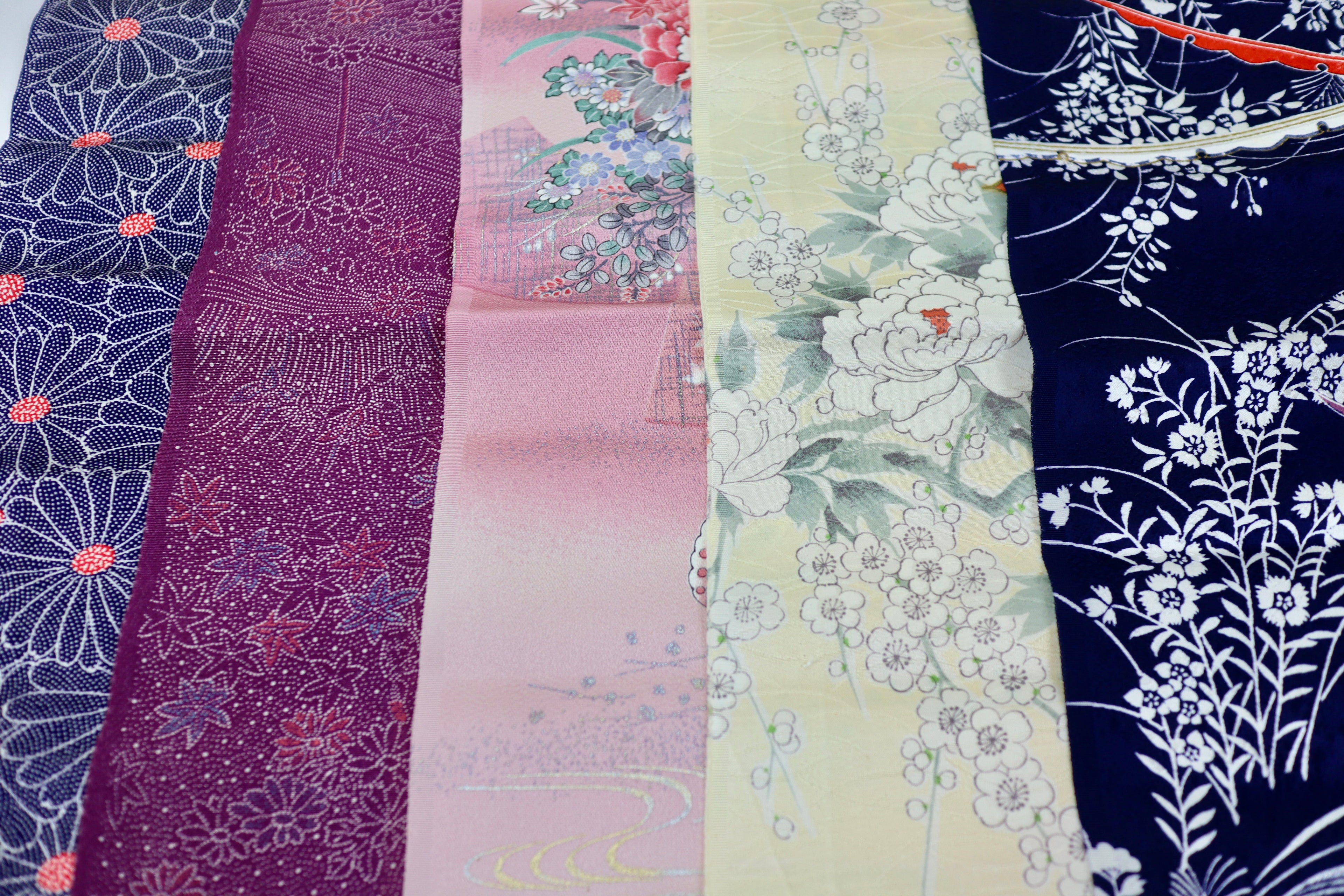 Vintage Japanese Soft Silk Fabric Scrap Set (5 Pieces) -SSET001