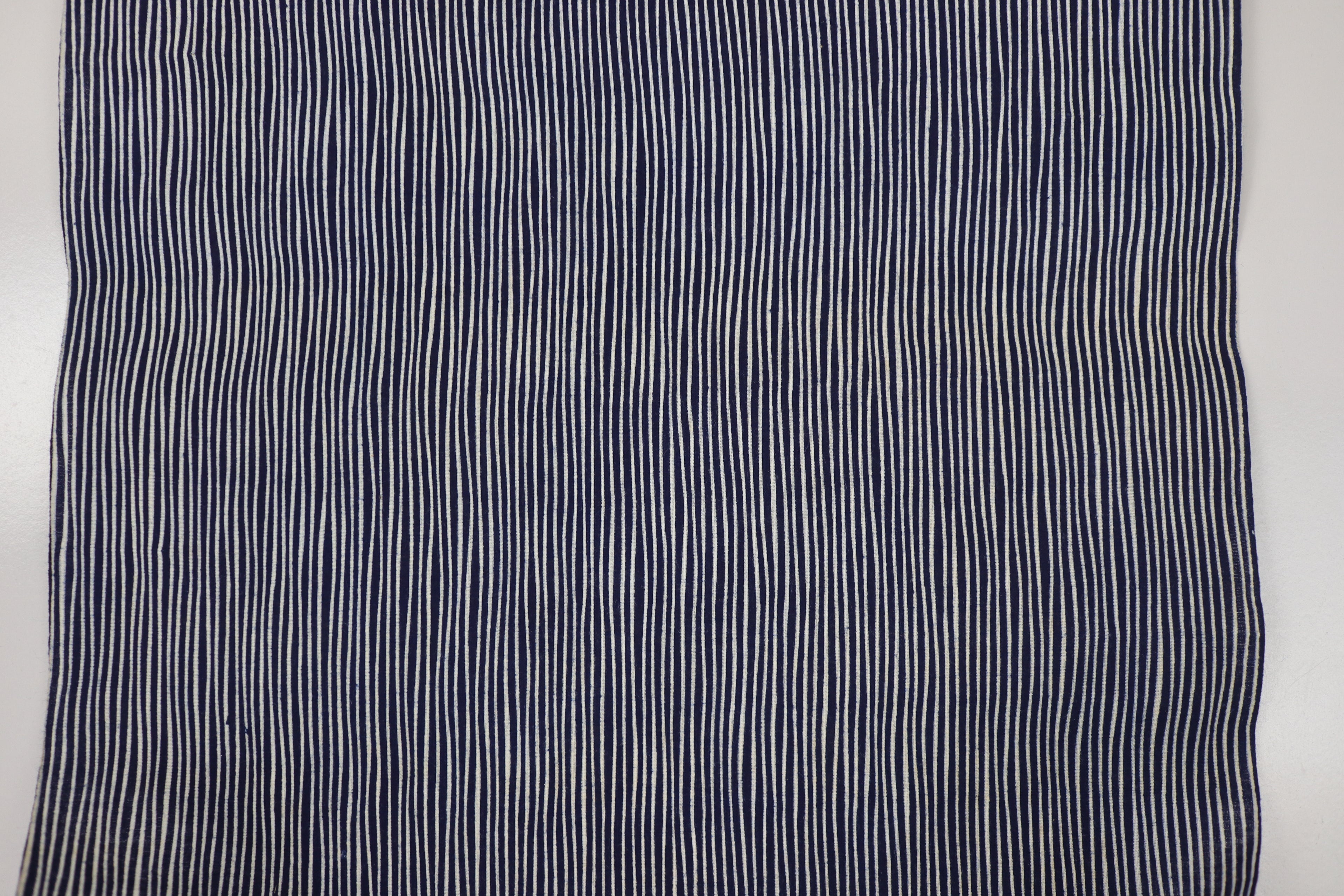 Japanese Cotton Fabric – Deadstock  Yukata Fabric / kimono  Cotton Textile Man suji  stripe for Quilting, Sewing & Craft – Authentic Hand-Dyed Dark Navy Blue Cloth