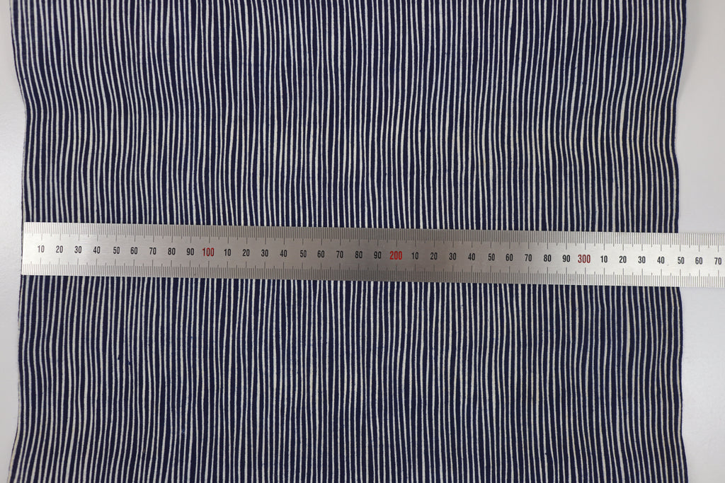 Japanese Cotton Fabric – Deadstock  Yukata Fabric / kimono  Cotton Textile Man suji  stripe for Quilting, Sewing & Craft – Authentic Hand-Dyed Dark Navy Blue Cloth