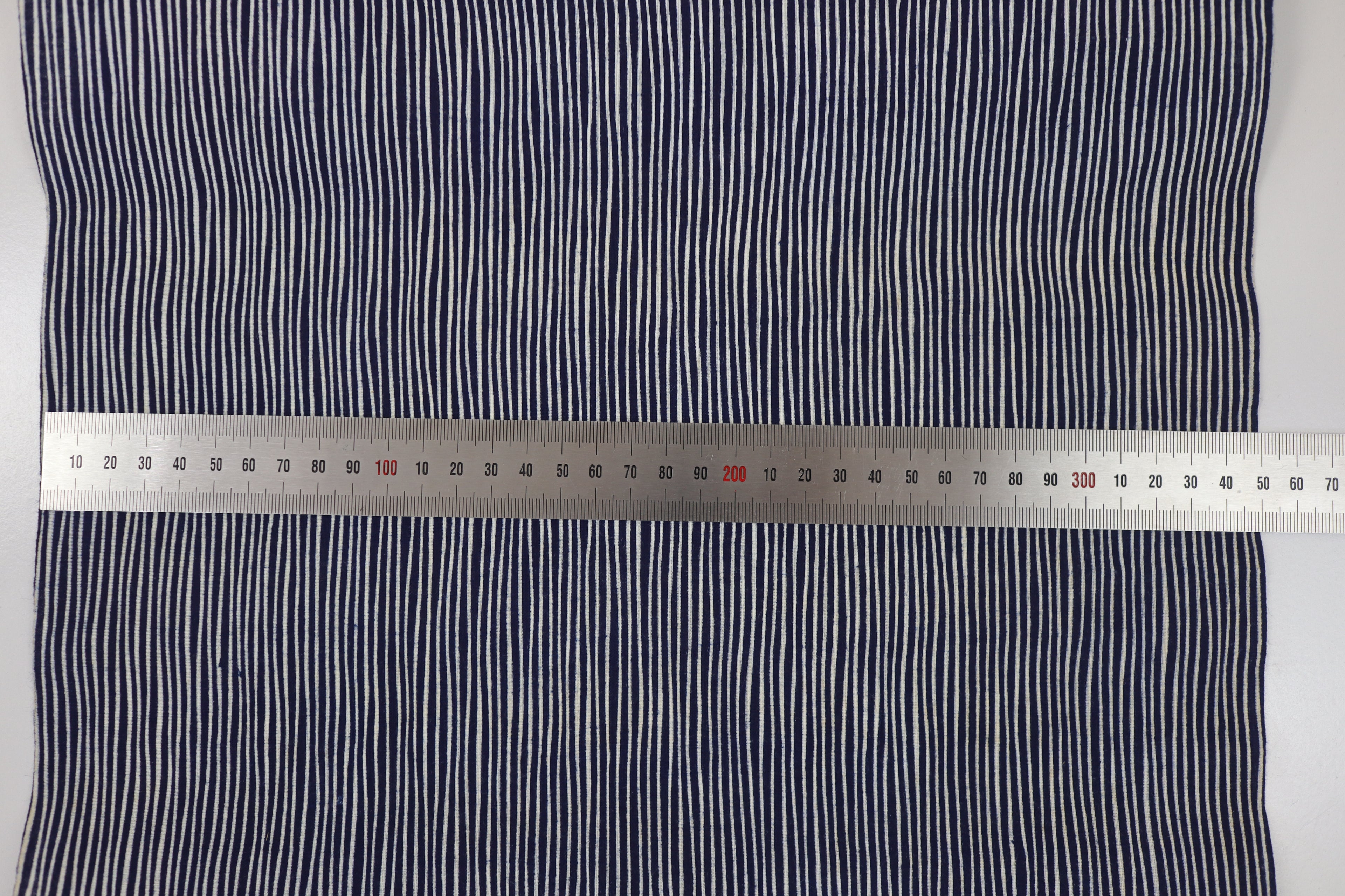 Japanese Cotton Fabric – Deadstock  Yukata Fabric / kimono  Cotton Textile Man suji  stripe for Quilting, Sewing & Craft – Authentic Hand-Dyed Dark Navy Blue Cloth