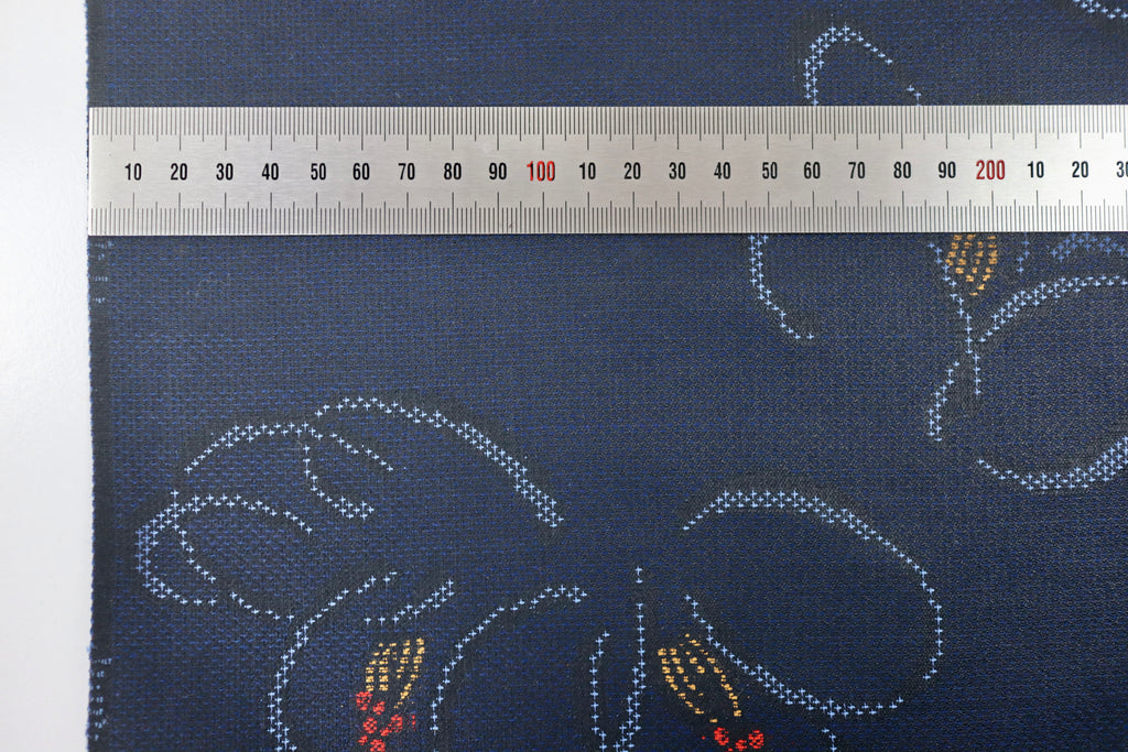 Japanese Wool Kimono Fabric – 1970s Deadstock Dark navy blue camellia  Pattern Textile for Sewing, Quilting & Craft – Vintage Japanese Cloth
