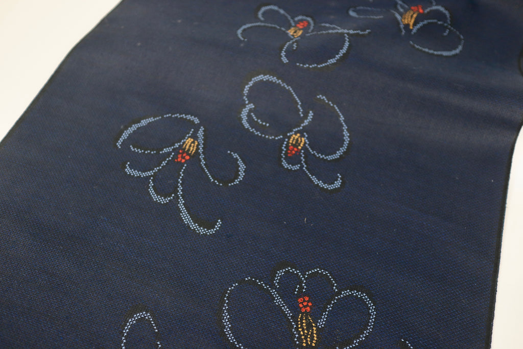 Japanese Wool Kimono Fabric – 1970s Deadstock Dark navy blue camellia  Pattern Textile for Sewing, Quilting & Craft – Vintage Japanese Cloth