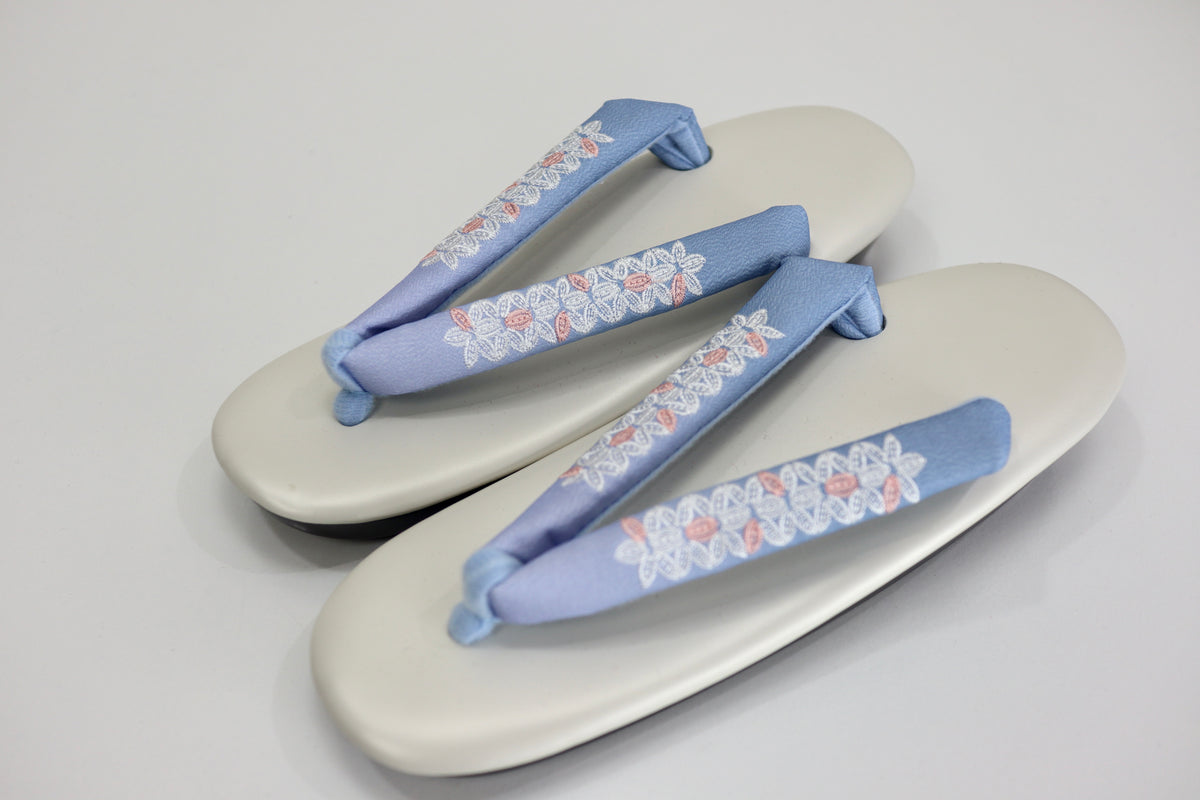 Women’s Zori Sandals Soft Blue and Cream – Comfortable Japanese Kimono Shoes  (New)
