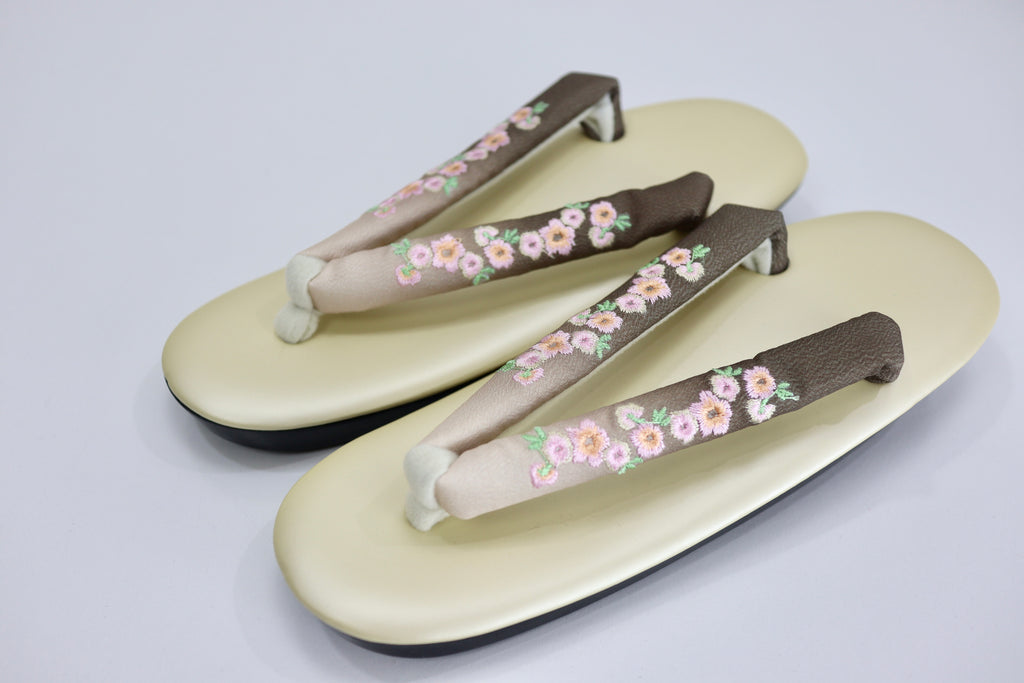 Women’s Zori Sandals Cream and Smoky Brown – Comfortable Japanese Kimono Shoes  (New)