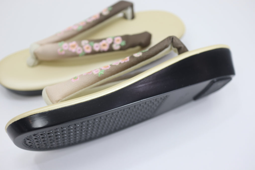 Women’s Zori Sandals Cream and Smoky Brown – Comfortable Japanese Kimono Shoes  (New)