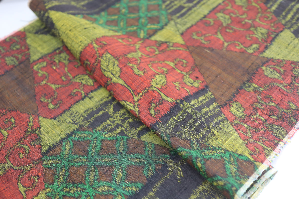 Vintage Japanese Tsumugi Silk Kimono Fabric Panel  - Modern Oriental Pattern Yellow, Brown , Black