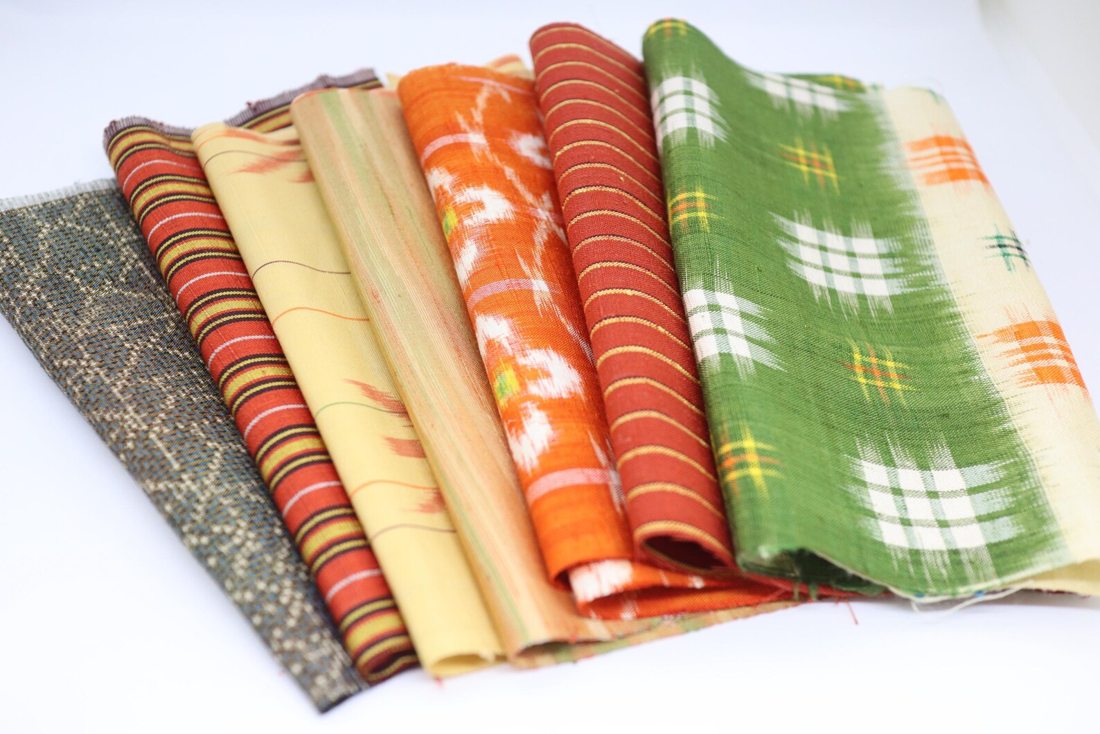 7  Assorted Autumn Colors  Kimono Tsumugi Silk Fabric Scrap Set　AKI